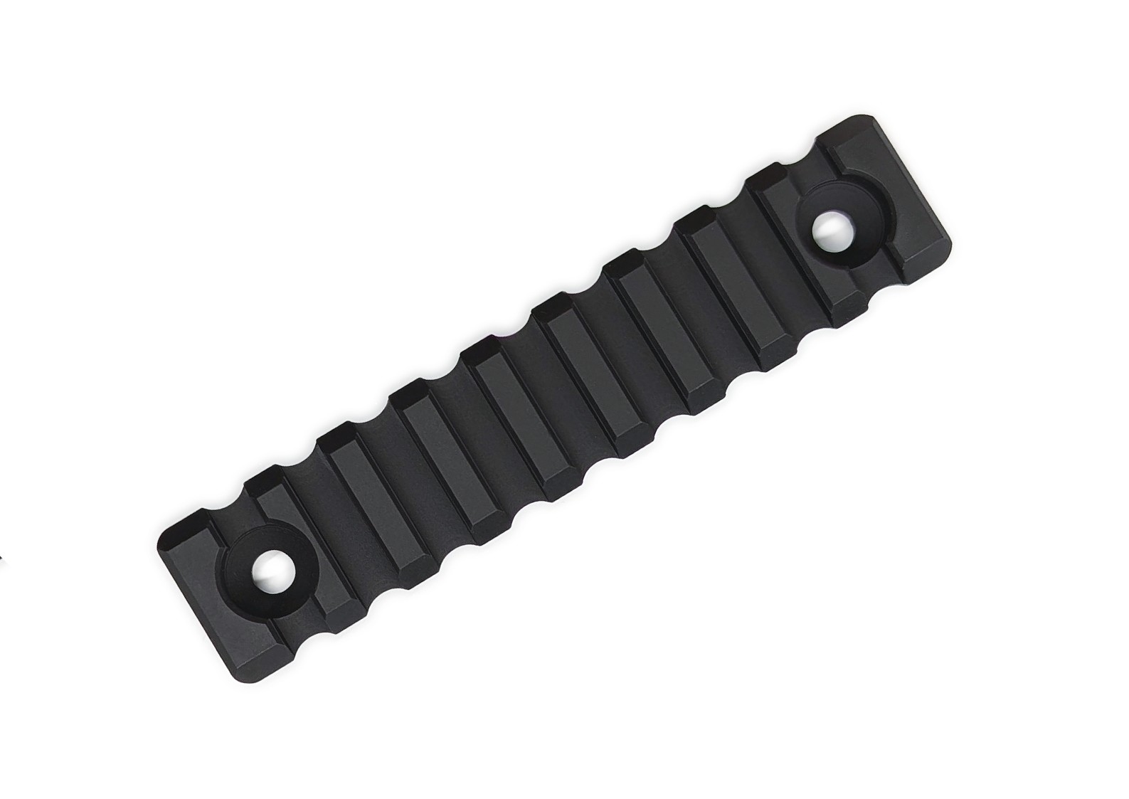 Планка Xgun на 9 слота M-LOK